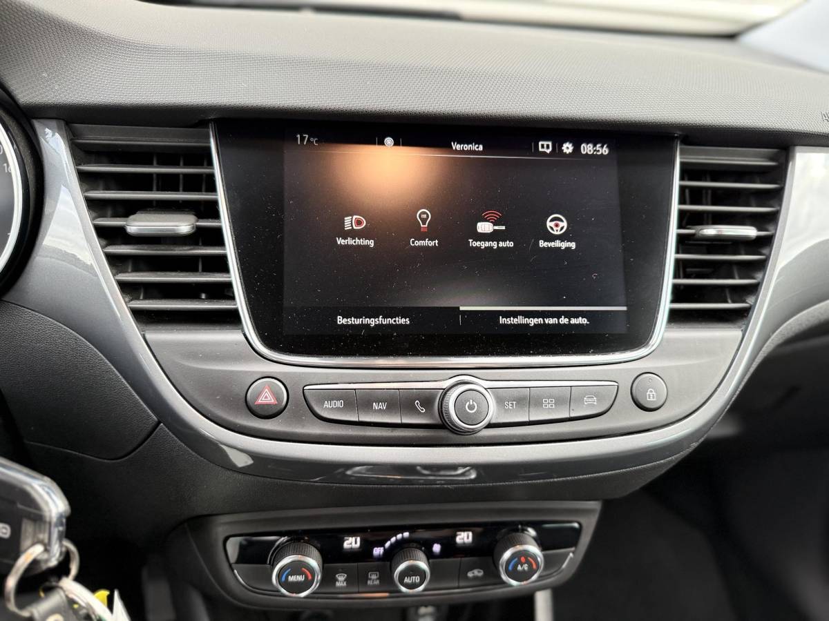 Opel Crossland Opel Crossland 1.2 Turbo Elegance Automaat | Navigatie | Parkeersensoren voor en achter | Parkeercamera achter | Cruise control | Apple carplay | Android Auto