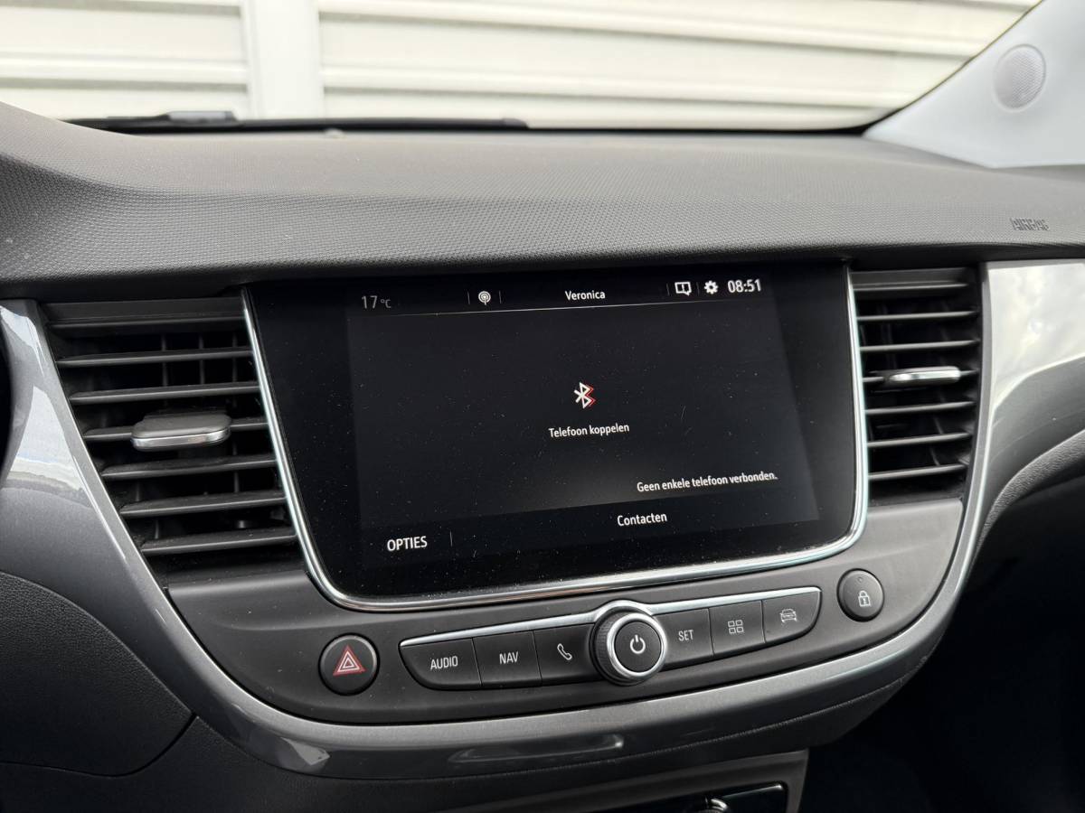 Opel Crossland Opel Crossland 1.2 Turbo Elegance Automaat | Navigatie | Parkeersensoren voor en achter | Parkeercamera achter | Cruise control | Apple carplay | Android Auto