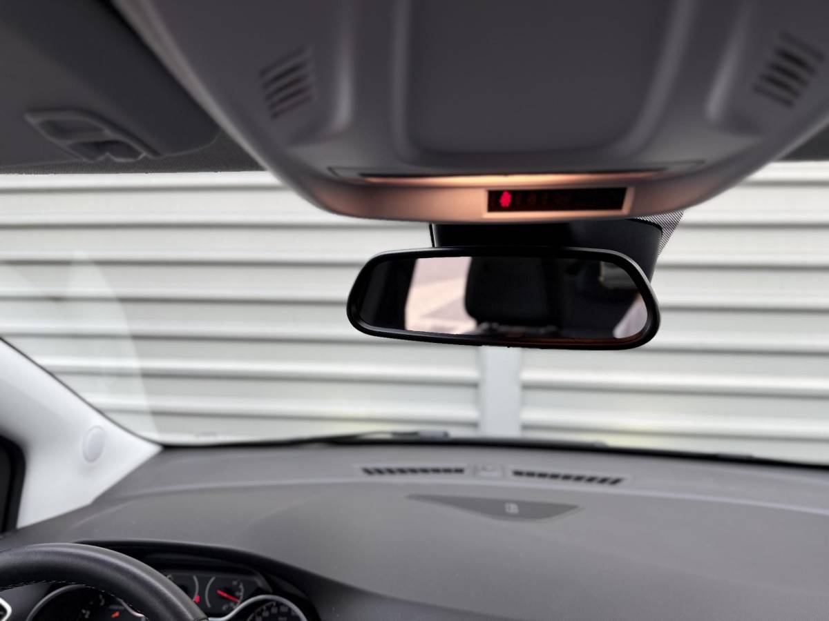 Opel Crossland Opel Crossland 1.2 Turbo Elegance Automaat | Navigatie | Parkeersensoren voor en achter | Parkeercamera achter | Cruise control | Apple carplay | Android Auto