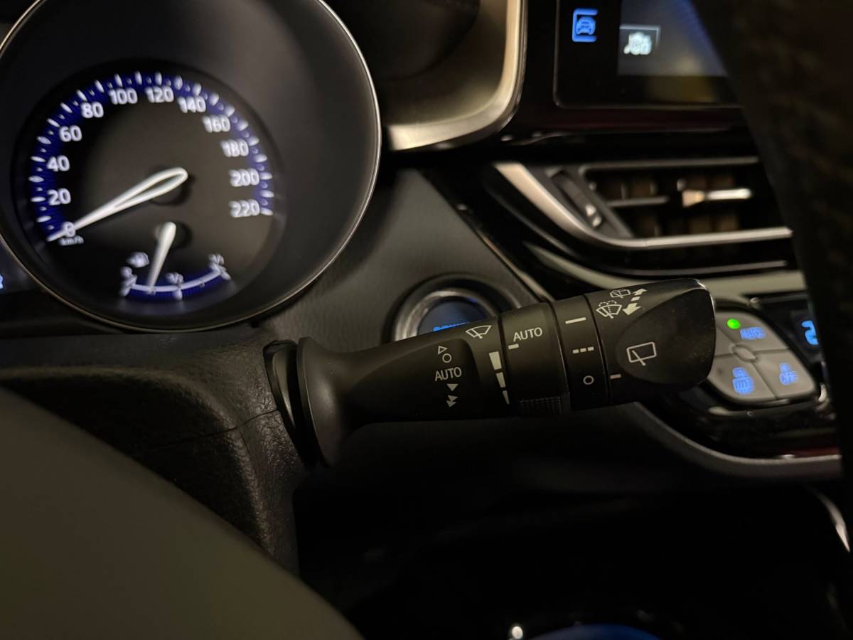 Toyota C-HR Toyota C-HR 1.8 Hybrid Executive Selection *Carplay* Stoel/Stuurverw.|Camera|Keyless|Leer|Adapt.Cruise|Navi|Dealer OH|Parelmoer