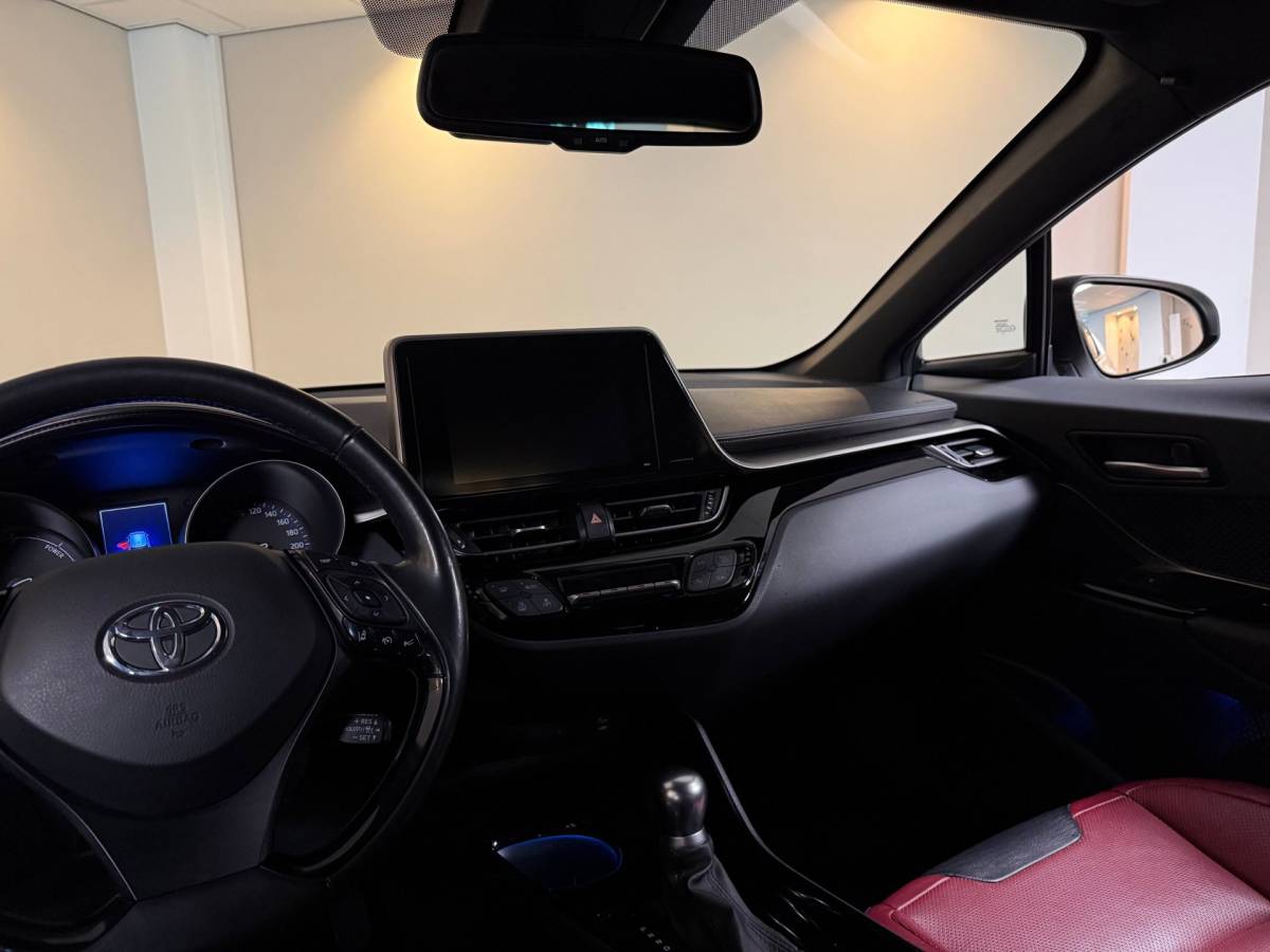 Toyota C-HR Toyota C-HR 1.8 Hybrid Executive Selection *Carplay* Stoel/Stuurverw.|Camera|Keyless|Leer|Adapt.Cruise|Navi|Dealer OH|Parelmoer