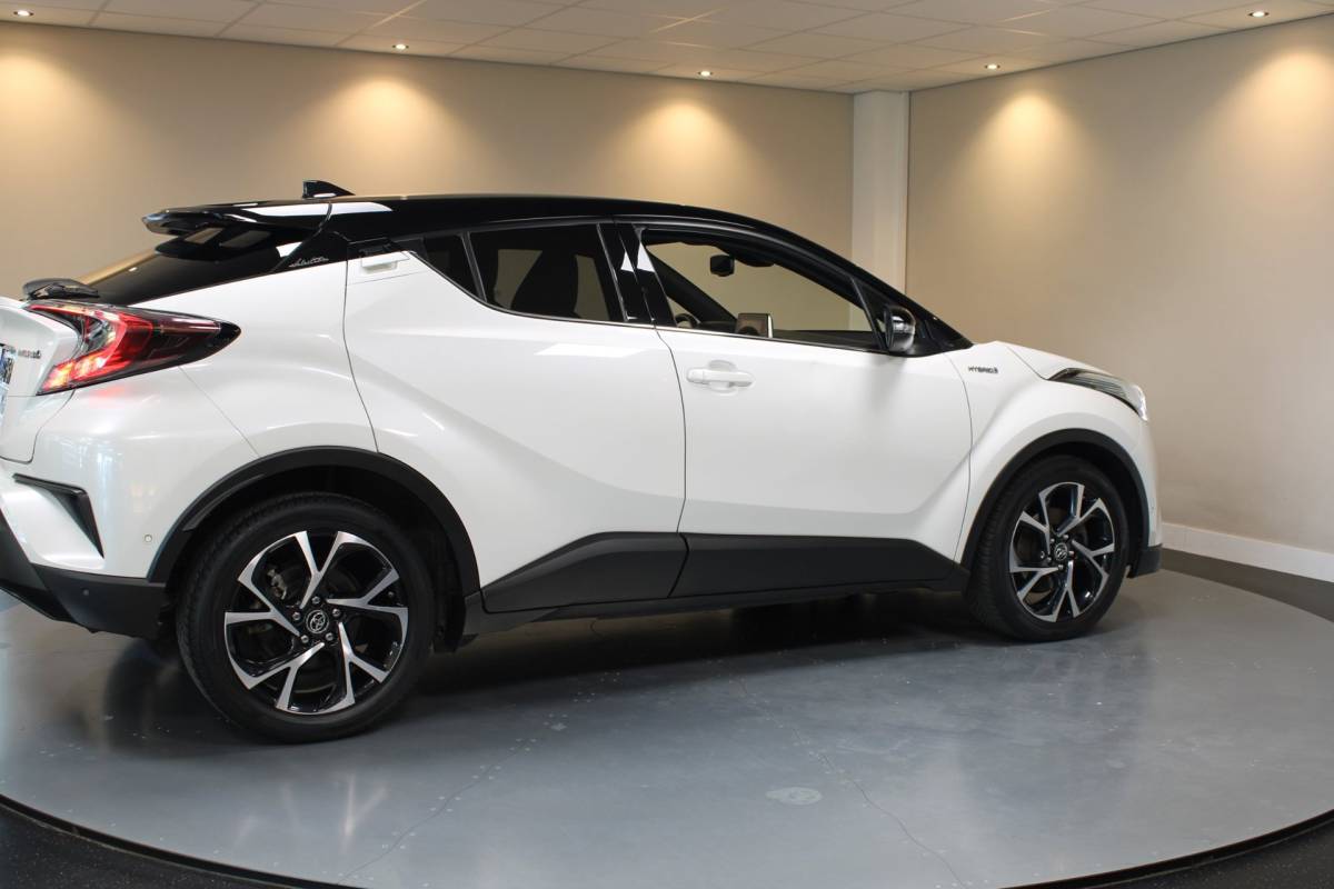 Toyota C-HR Toyota C-HR 1.8 Hybrid Executive Selection *Carplay* Stoel/Stuurverw.|Camera|Keyless|Leer|Adapt.Cruise|Navi|Dealer OH|Parelmoer