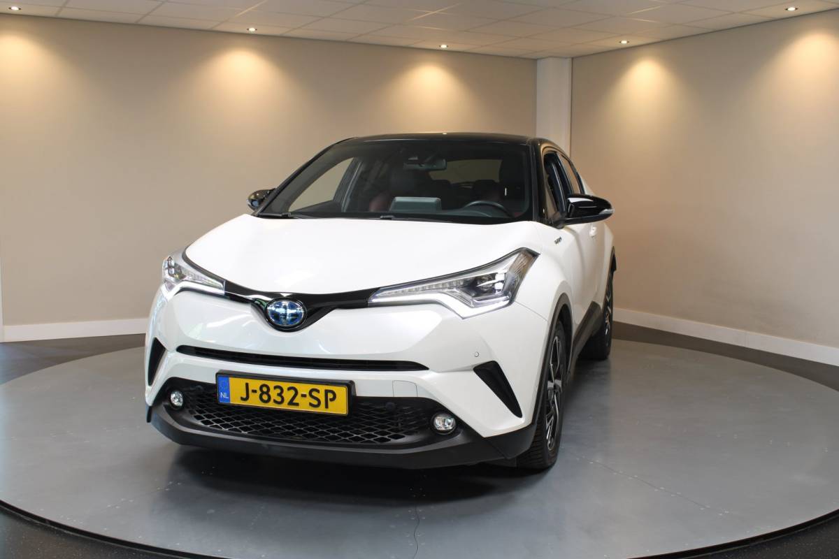 Toyota C-HR Toyota C-HR 1.8 Hybrid Executive Selection *Carplay* Stoel/Stuurverw.|Camera|Keyless|Leer|Adapt.Cruise|Navi|Dealer OH|Parelmoer