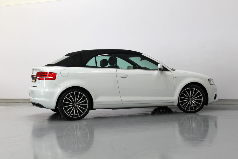 Audi A3 Audi A3 Cabriolet 1.2 TFSI Ambition Pro Line S 105PK, EXTRA SET WIELEN | METALLIC LAK | HALF LEER | XENON | NAVIGATIE