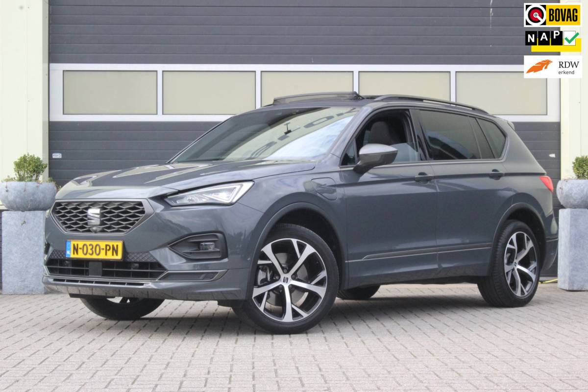 SEAT Tarraco Seat Tarraco 1.4 TSI e-Hybrid PHEV FR Business Intense | Trekhaak | Dak