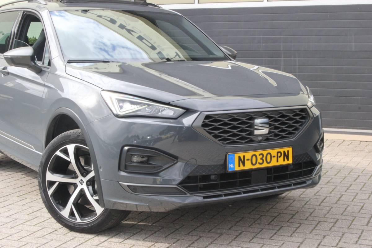 SEAT Tarraco Seat Tarraco 1.4 TSI e-Hybrid PHEV FR Business Intense | Trekhaak | Dak