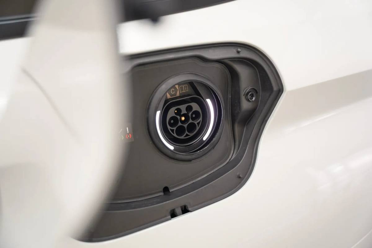 Peugeot 308 Peugeot 308 SW 1.6 Plug-in Hybrid 225 GT-Line Aut. [ Adapt.cruise Navi Camera Memory ]