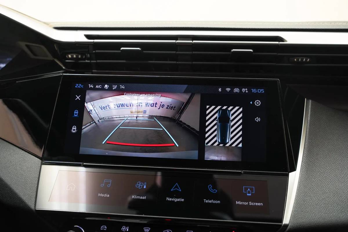 Peugeot 308 Peugeot 308 SW 1.6 Plug-in Hybrid 225 GT-Line Aut. [ Adapt.cruise Navi Camera Memory ]