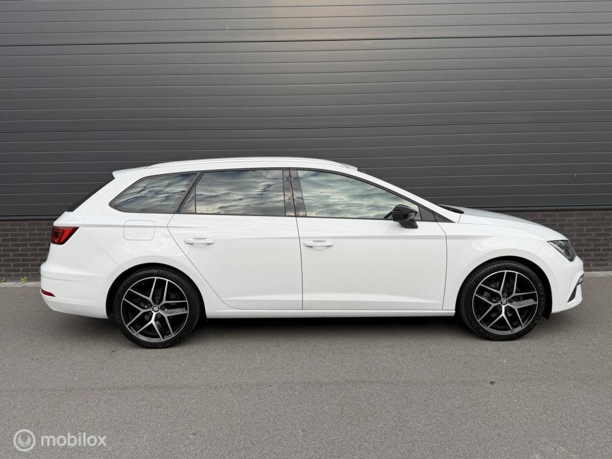 SEAT Leon Seat Leon ST 1.4 TSI DSG FR Business Intense 86.000km NAP!!