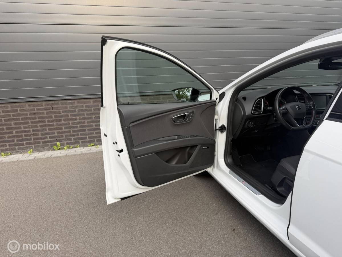 SEAT Leon Seat Leon ST 1.4 TSI DSG FR Business Intense 86.000km NAP!!