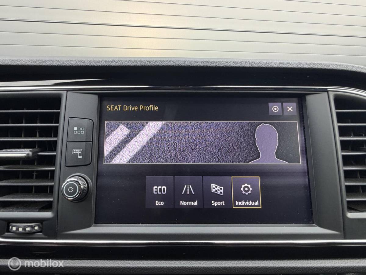 SEAT Leon Seat Leon ST 1.4 TSI DSG FR Business Intense 86.000km NAP!!
