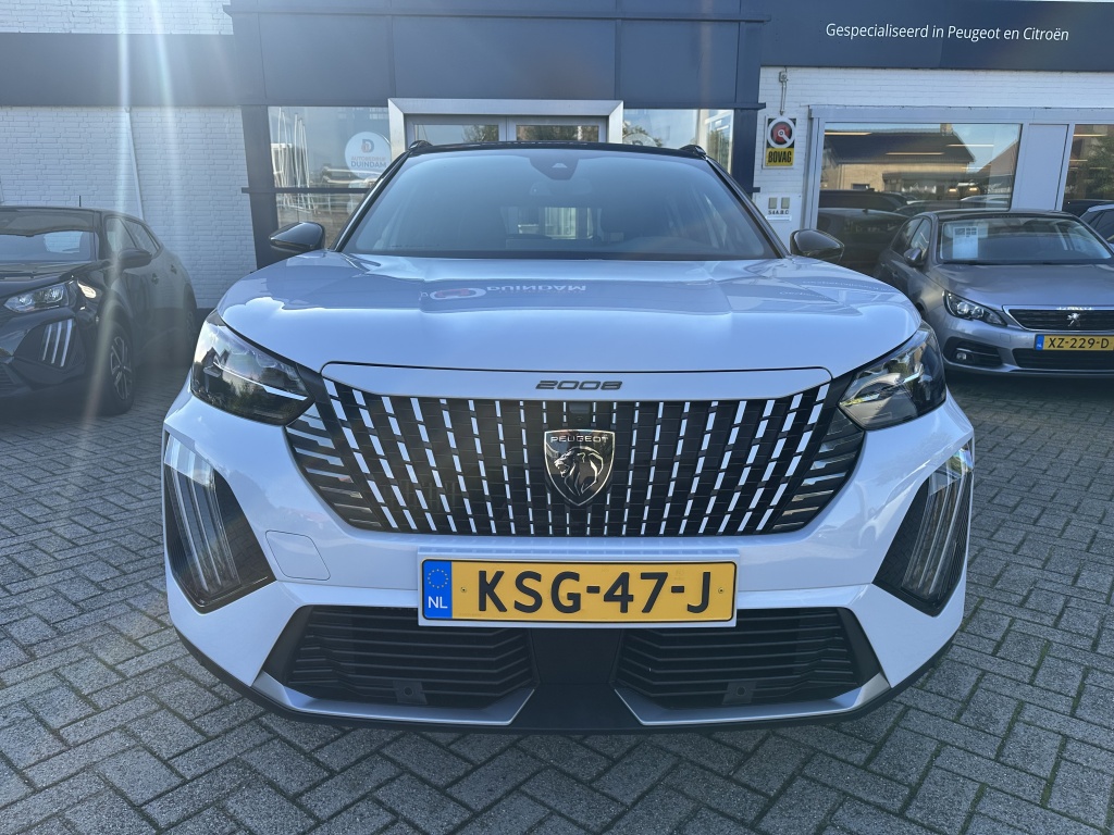 Peugeot 2008 Peugeot 2008 1.2 Hybrid 136 GT | Drive Assist Plus | Camera v & a | Adapt. Cruise | Keyless |