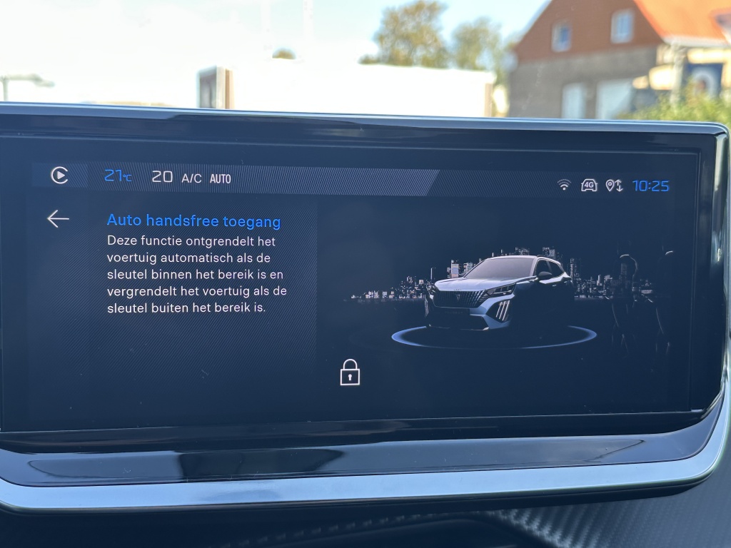 Peugeot 2008 Peugeot 2008 1.2 Hybrid 136 GT | Drive Assist Plus | Camera v & a | Adapt. Cruise | Keyless |