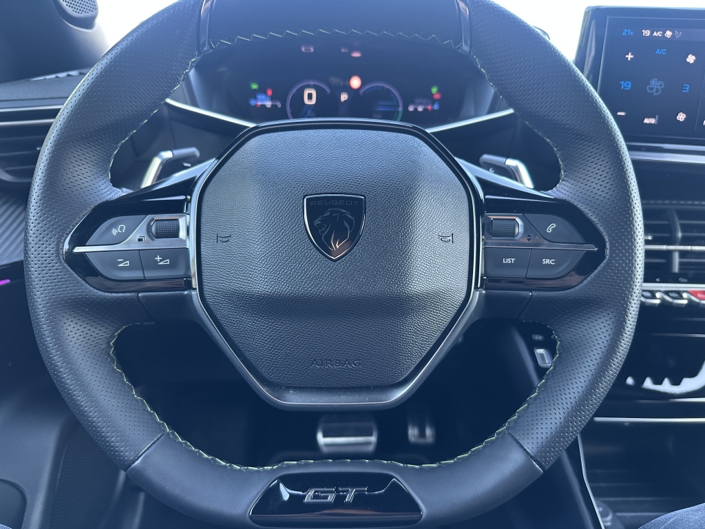 Peugeot 2008 Peugeot 2008 1.2 Hybrid 136 GT | Drive Assist Plus | Camera v & a | Adapt. Cruise | Keyless |
