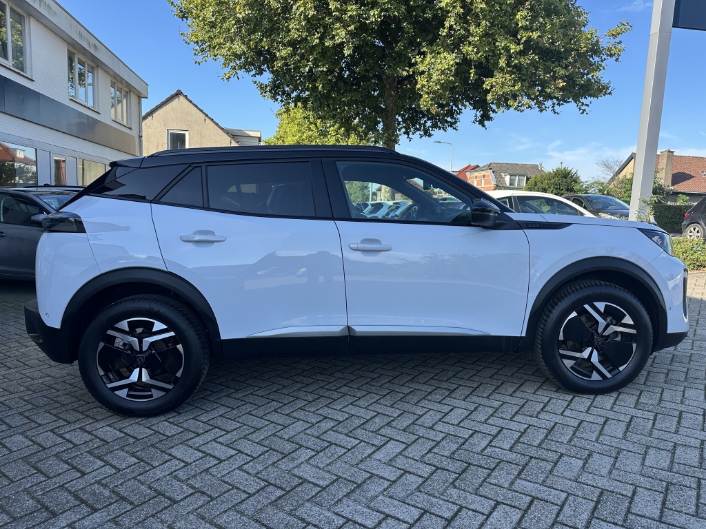 Peugeot 2008 Peugeot 2008 1.2 Hybrid 136 GT | Drive Assist Plus | Camera v & a | Adapt. Cruise | Keyless |