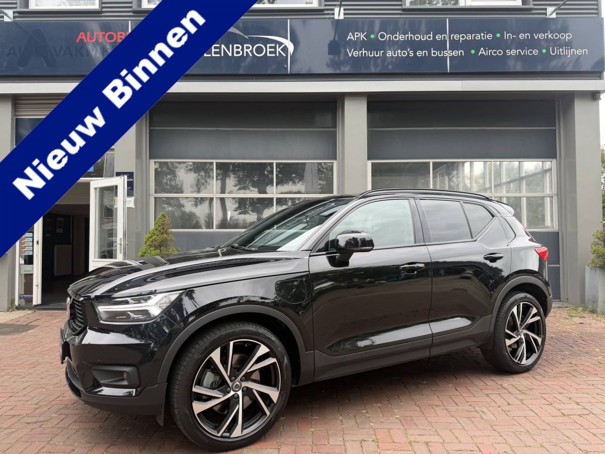Volvo XC40 Volvo XC40 1.5 T5 Recharge R-Design | LED | Dark | 20″ | Parking pack | VC | adaptive | keyless  05-2021 72.285 KM
