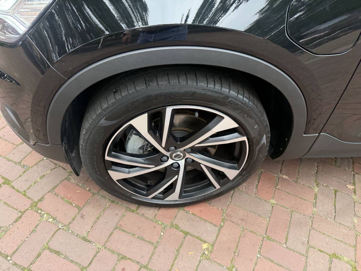 Volvo XC40 Volvo XC40 1.5 T5 Recharge Inscription | LED | Dark | 20″ | Parking pack | VC | adaptive | keyless  05-2021 72.285 KM