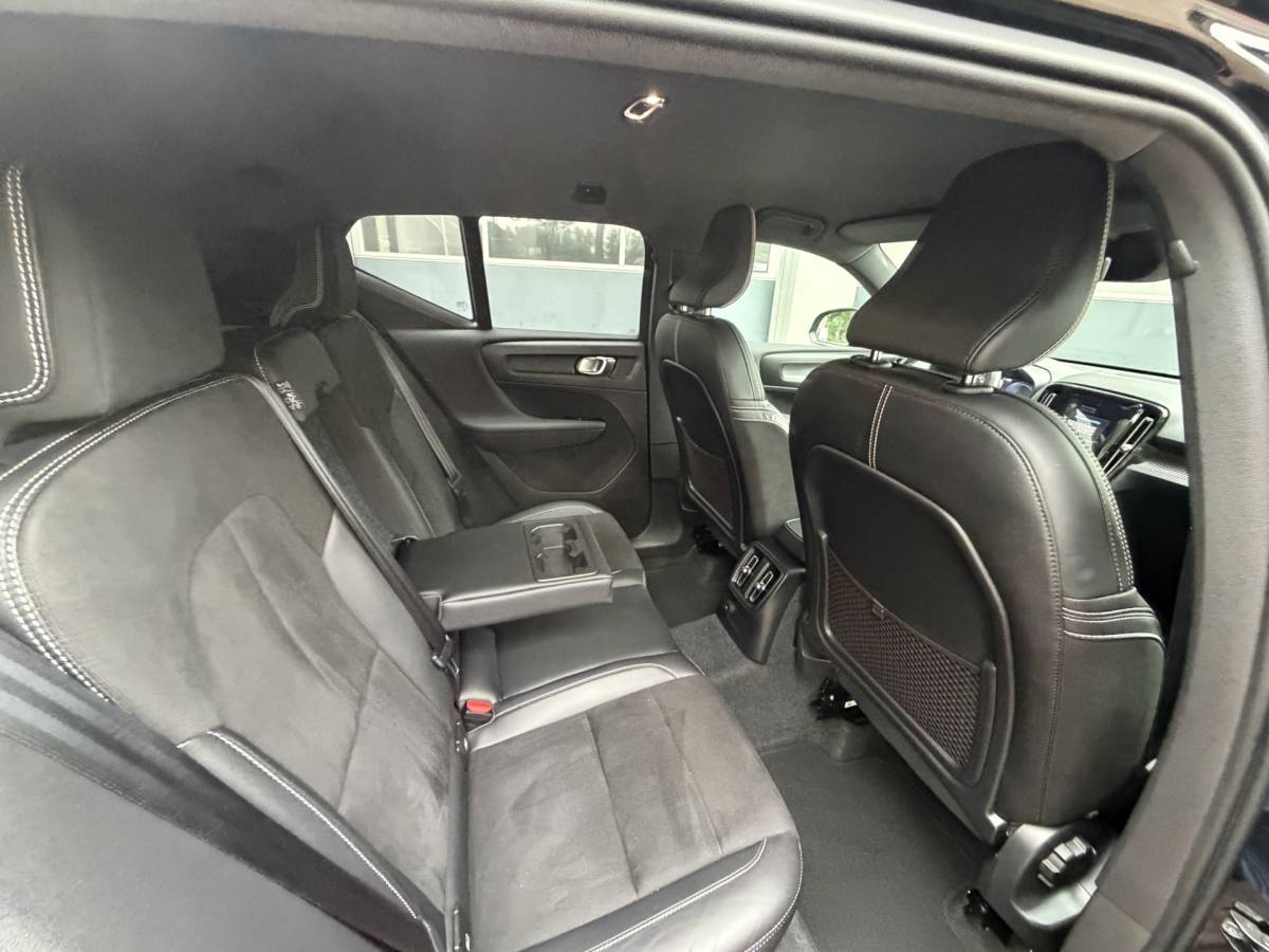 Volvo XC40 Volvo XC40 1.5 T5 Recharge Inscription | LED | Dark | 20″ | Parking pack | VC | adaptive | keyless  05-2021 72.285 KM