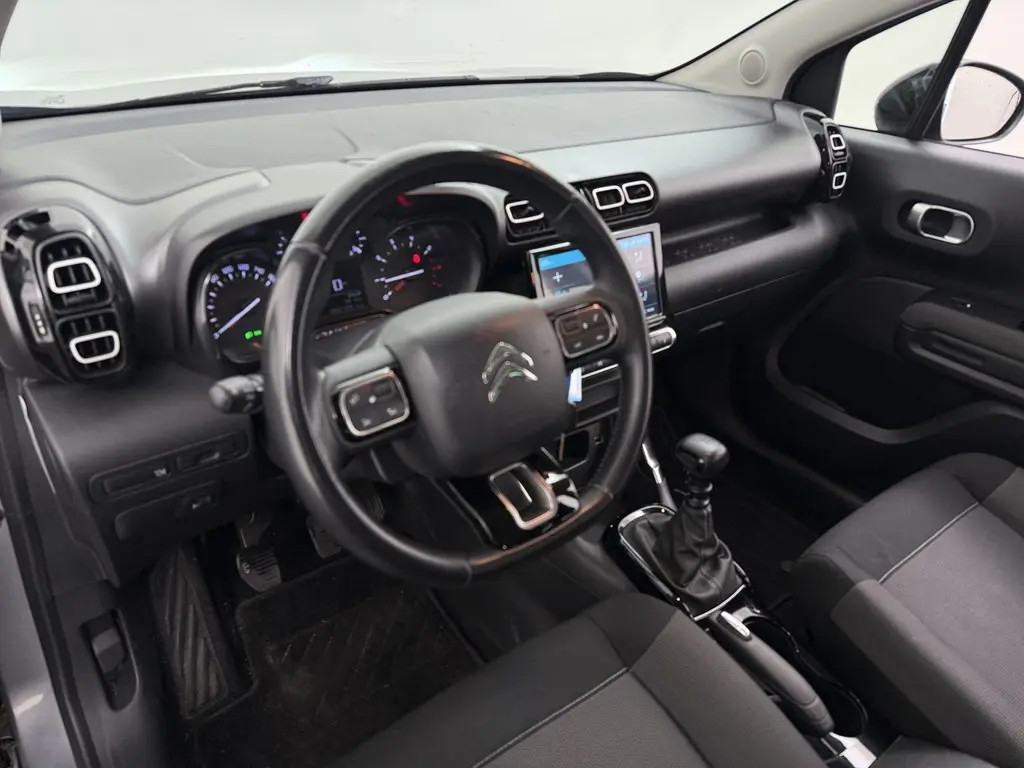 Citroën C3 Aircross Citroën C3 Aircross 1.2 PureTech Shine Bj 2021 Km 92.000 Hoe Zit Dealer onderhouden
