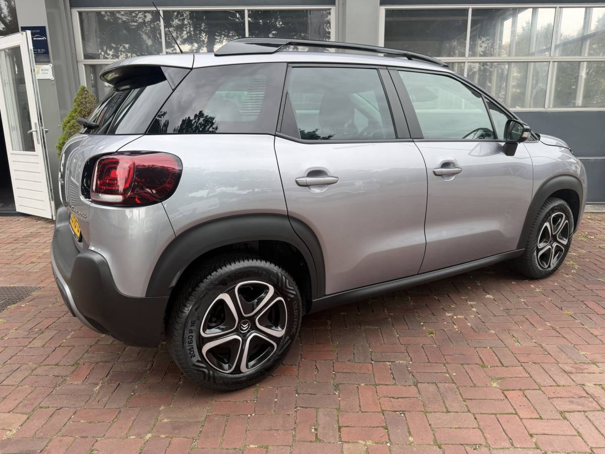 Citroën C3 Aircross Citroën C3 Aircross 1.2 PureTech Shine Bj 2021 Km 92.000 Hoe Zit Dealer onderhouden