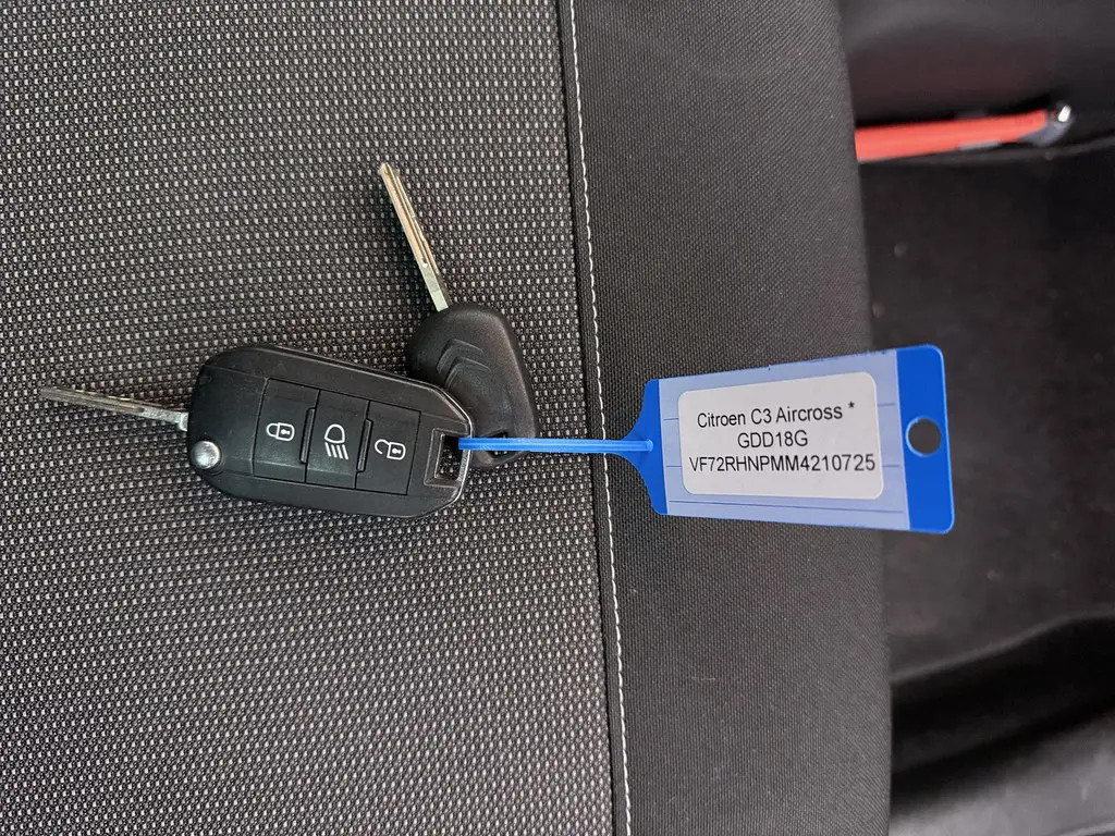Citroën C3 Aircross Citroën C3 Aircross 1.2 PureTech Shine Bj 2021 Km 92.000 Hoe Zit Dealer onderhouden