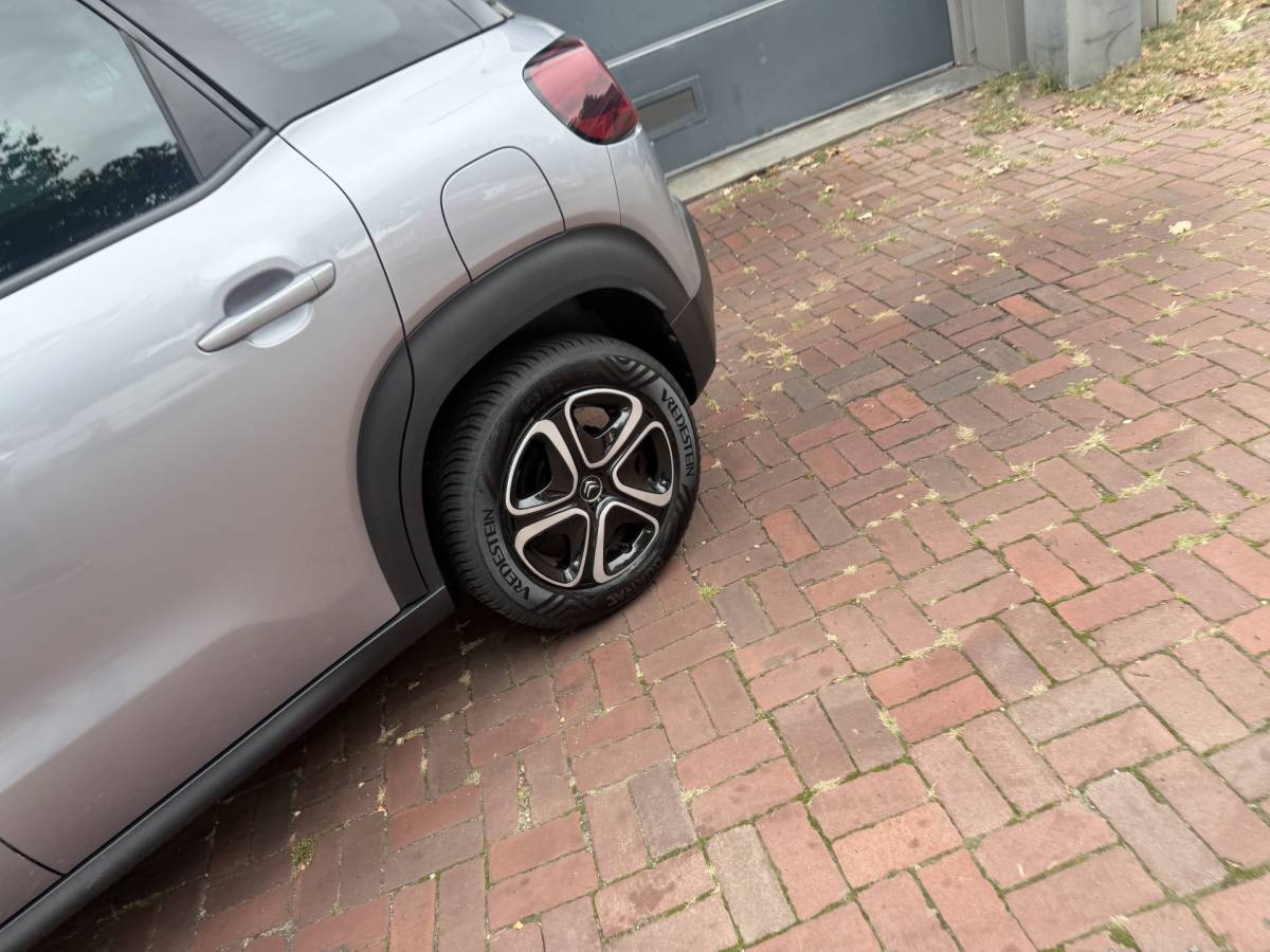 Citroën C3 Aircross Citroën C3 Aircross 1.2 PureTech Shine Bj 2021 Km 92.000 Hoe Zit Dealer onderhouden