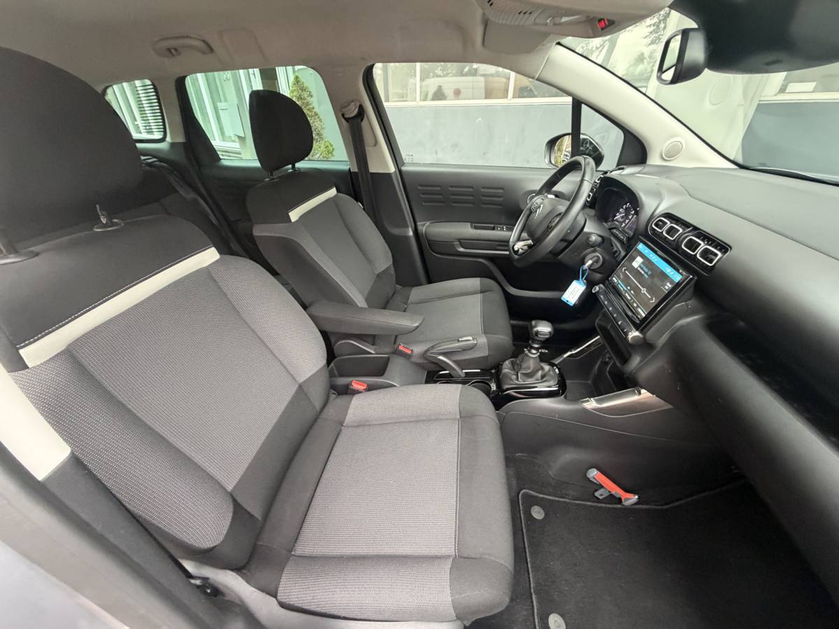 Citroën C3 Aircross Citroën C3 Aircross 1.2 PureTech Shine Bj 2021 Km 92.000 Hoe Zit Dealer onderhouden