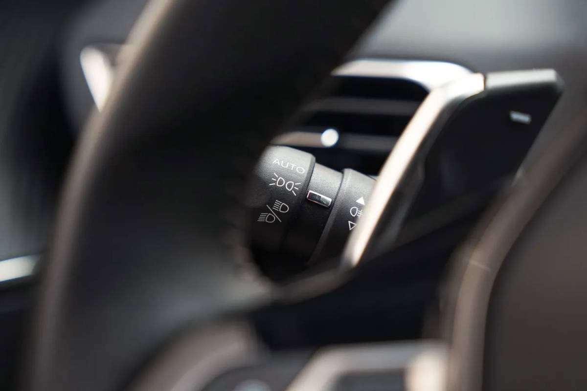 Peugeot 3008 Peugeot 3008 1.6 Hybrid 225 Active Business [ Navi Apple/Android Clima Camera ]