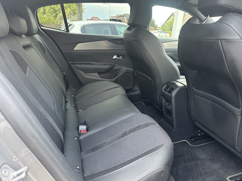 Peugeot 408 Peugeot 408 Hybrid 145 GT