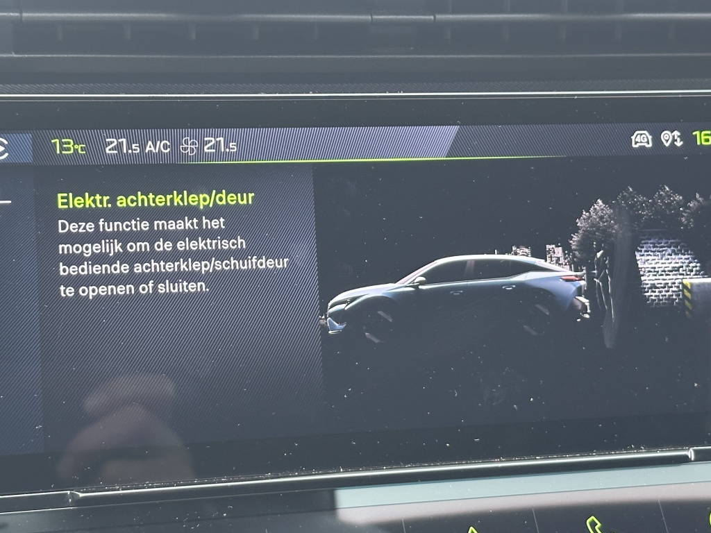 Peugeot 408 Peugeot 408 Hybrid 145 GT