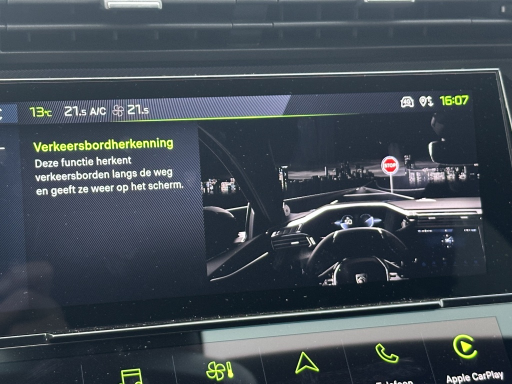 Peugeot 408 Peugeot 408 Hybrid 145 GT