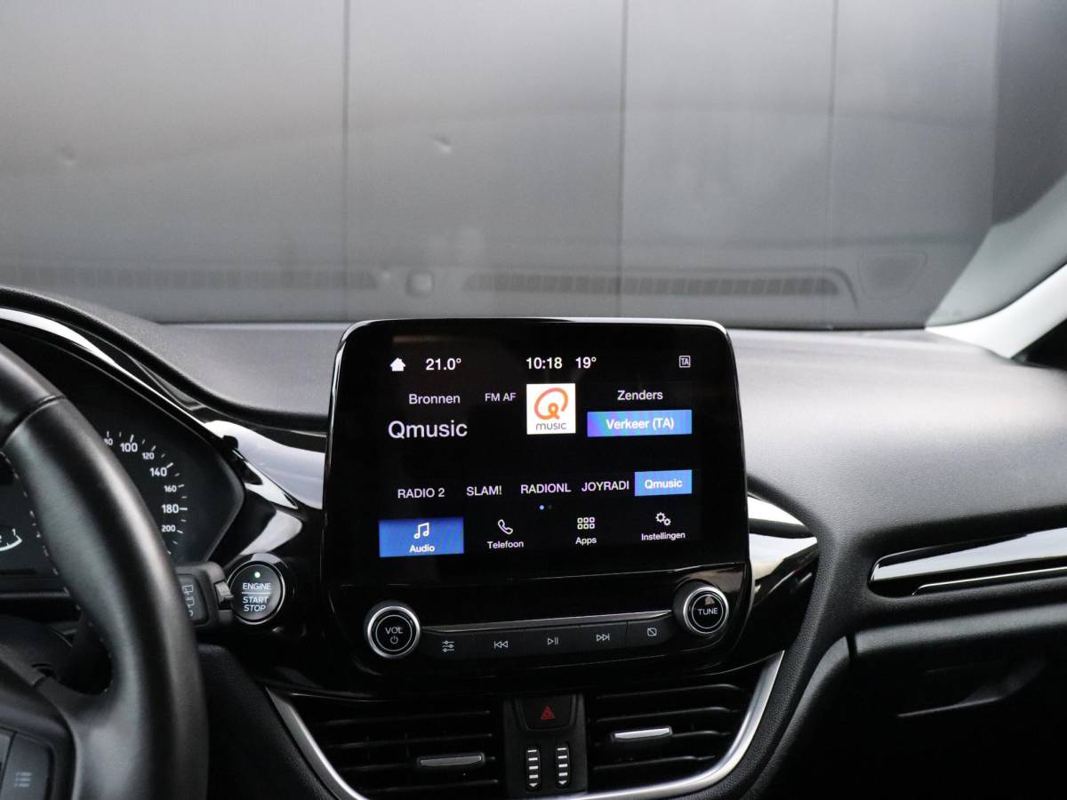 Ford Fiesta Ford Fiesta 1.0 EcoBoost Hybrid Titanium | AUT. | TREKHAAK | STOEL/STUURVERW. | PDC | APPLE CARPLAY |