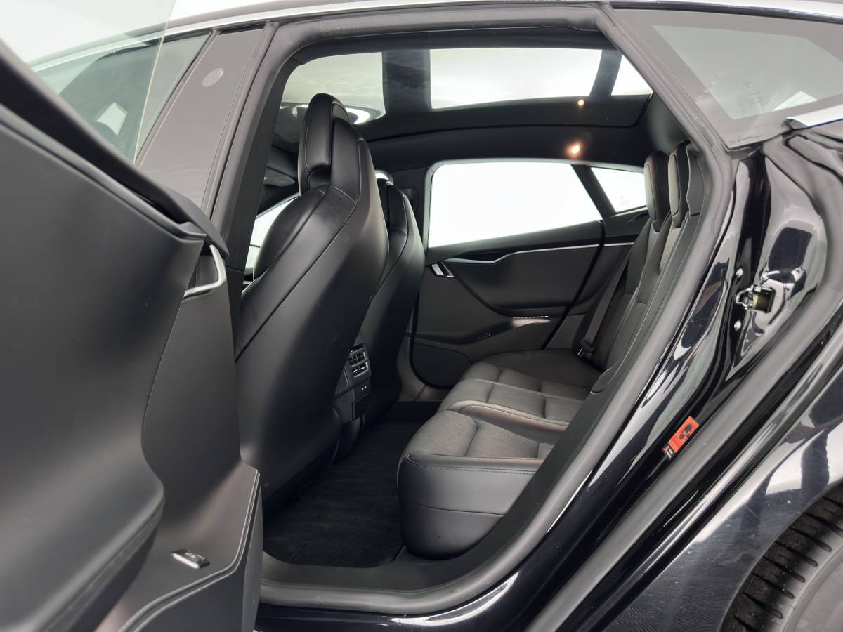 Tesla Model S Tesla Model S 75D Base AWD [ 3-Fase-17kW ] {SoH-89%} Aut. *PANO | LEATHER-FABRIC | AIRSUSPENION | FULL-LED | NAVI-FULLMAP | KEYLESS | HEATED-SPORTSEATS | DIGI-COCKPIT | AUTO-PILOT | CAMERA | 19″ALU*