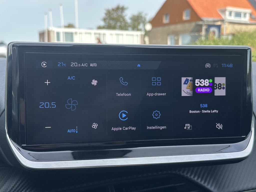 Peugeot 2008 Peugeot 2008 1.2 Allure 100 PK | CarPlay & Android Auto | Cruise Control | 17″ LM