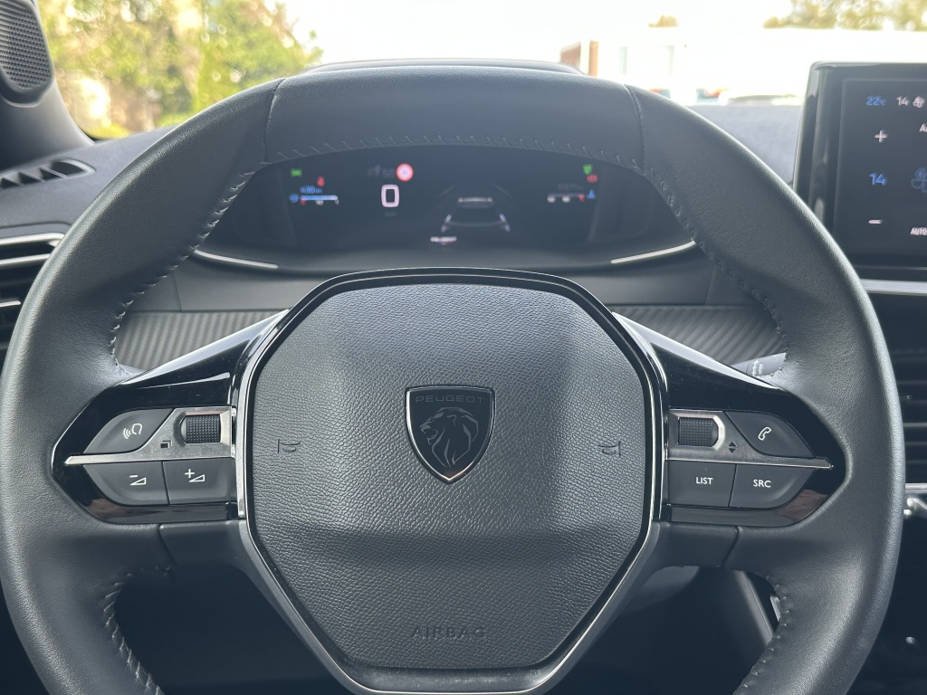 Peugeot 2008 Peugeot 2008 1.2 Allure 100 PK | CarPlay & Android Auto | Cruise Control | 17″ LM