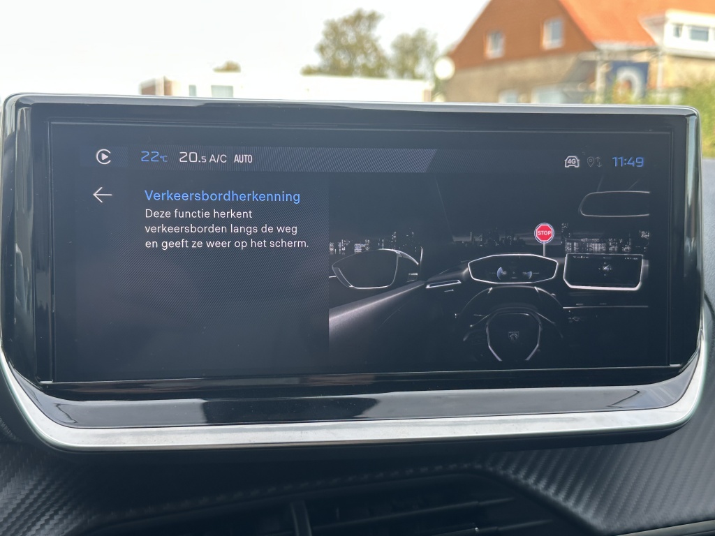 Peugeot 2008 Peugeot 2008 1.2 Allure 100 PK | CarPlay & Android Auto | Cruise Control | 17″ LM