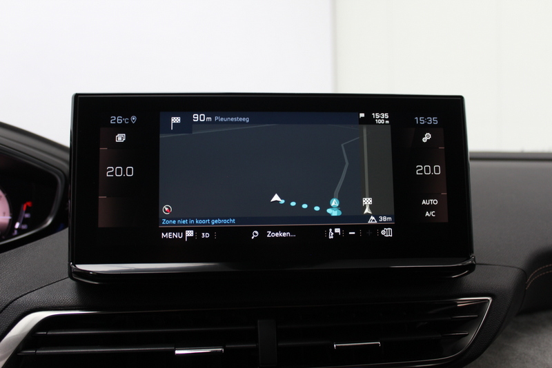 Peugeot 3008 Peugeot 3008 1.2 PureTech GT 131PK | 9.000KM!!! | AUTOMAAT | RIJKLAAR | ELEC-ACHTERKLEP | DEELS LEER | CARPLAY