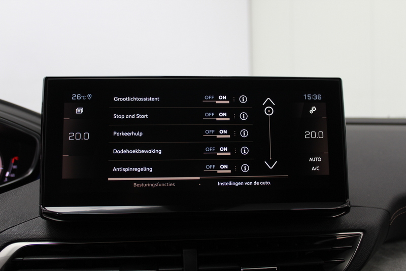 Peugeot 3008 Peugeot 3008 1.2 PureTech GT 131PK | 9.000KM!!! | AUTOMAAT | RIJKLAAR | ELEC-ACHTERKLEP | DEELS LEER | CARPLAY