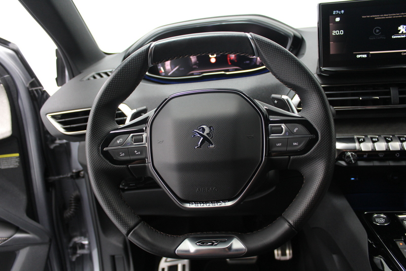 Peugeot 3008 Peugeot 3008 1.2 PureTech GT 131PK | 9.000KM!!! | AUTOMAAT | RIJKLAAR | ELEC-ACHTERKLEP | DEELS LEER | CARPLAY