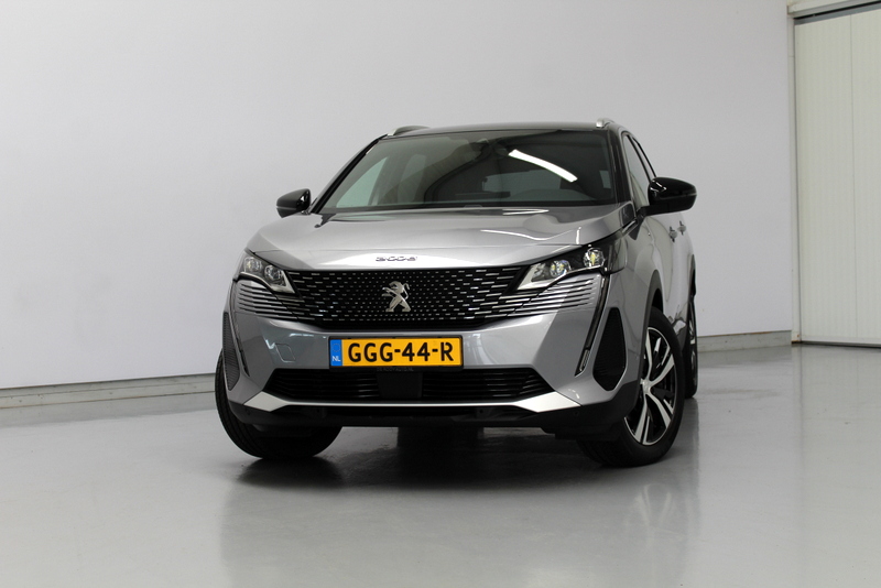 Peugeot 3008 Peugeot 3008 1.2 PureTech GT 131PK | 9.000KM!!! | AUTOMAAT | RIJKLAAR | ELEC-ACHTERKLEP | DEELS LEER | CARPLAY
