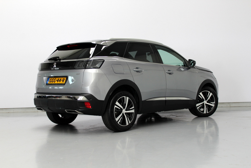 Peugeot 3008 Peugeot 3008 1.2 PureTech GT 131PK | 9.000KM!!! | AUTOMAAT | RIJKLAAR | ELEC-ACHTERKLEP | DEELS LEER | CARPLAY