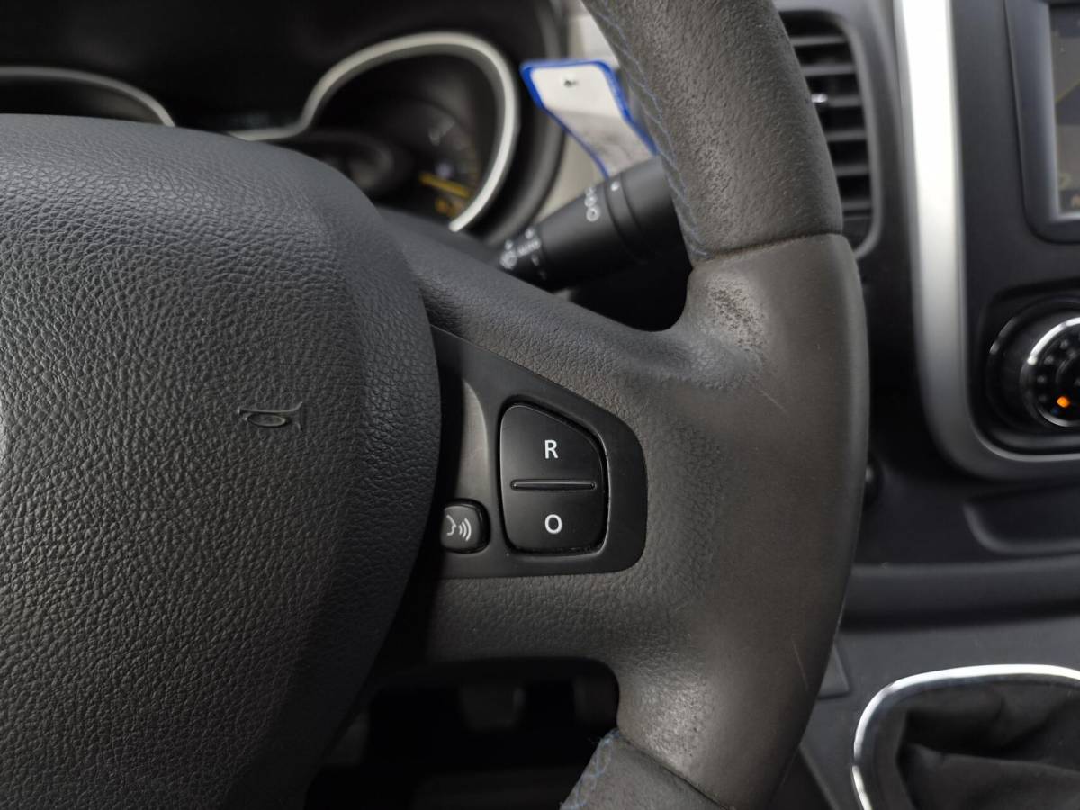 Renault Trafic Renault Trafic 1.6 dCi L2H1 DC Formula Clima Cam Navi 140pk