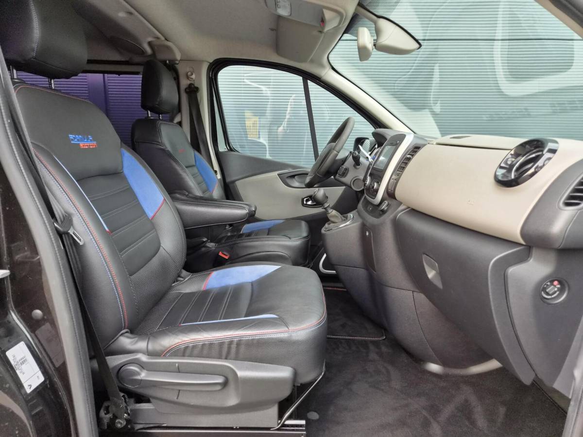Renault Trafic Renault Trafic 1.6 dCi L2H1 DC Formula Clima Cam Navi 140pk