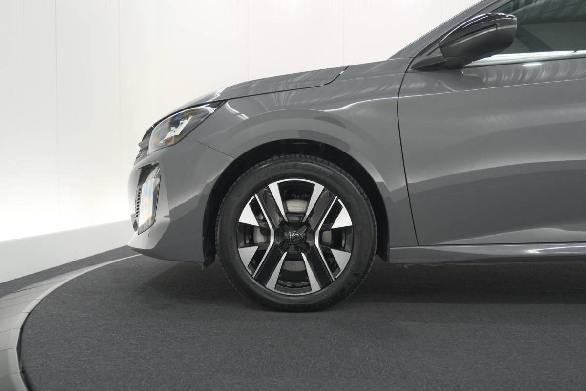 Peugeot 208 Peugeot 208 1.2 Hybrid 110 e-DCS6 Allure | Apple Carplay | Parkeersensoren Voor + Achter | Climate Control