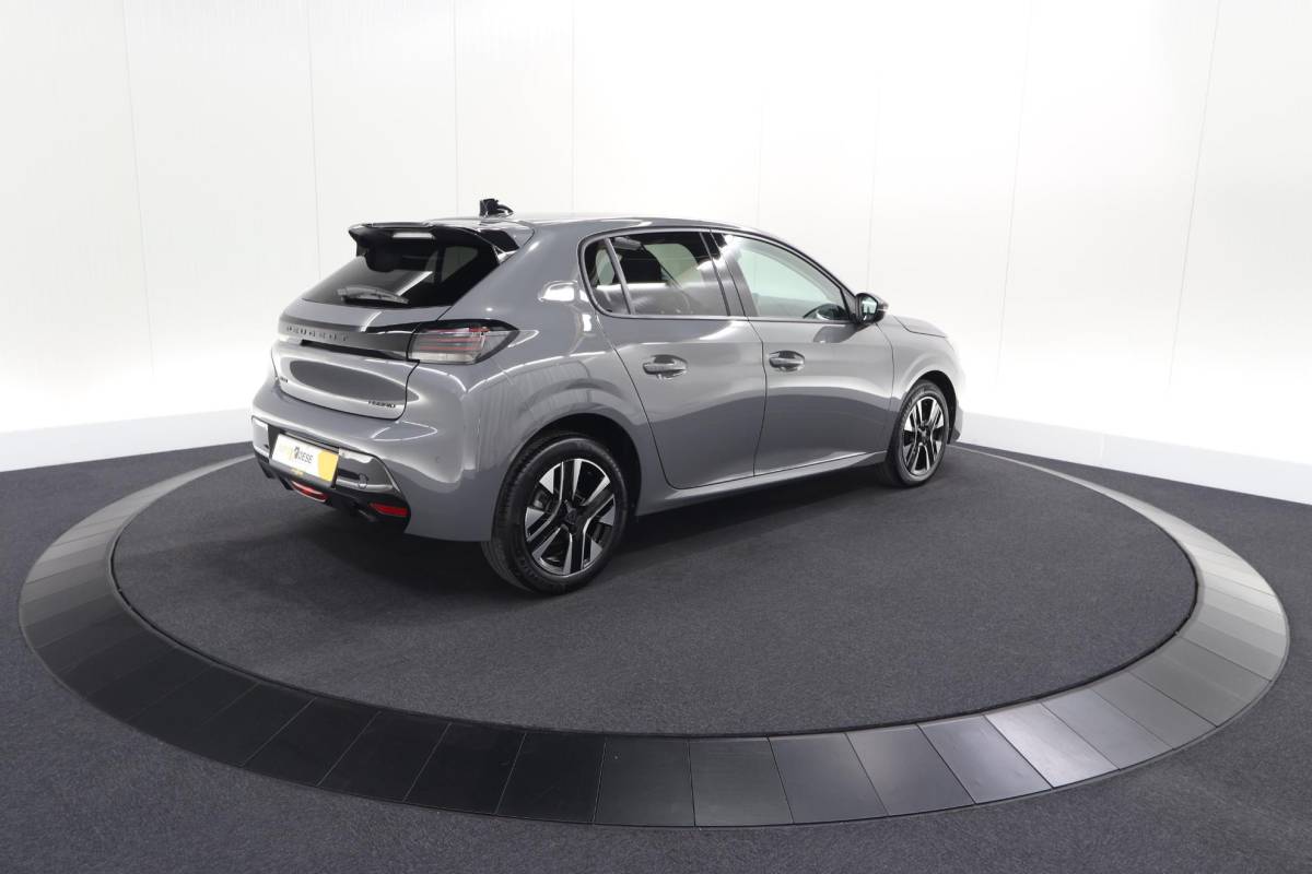 Peugeot 208 Peugeot 208 1.2 Hybrid 110 e-DCS6 Allure | Apple Carplay | Parkeersensoren Voor + Achter | Climate Control