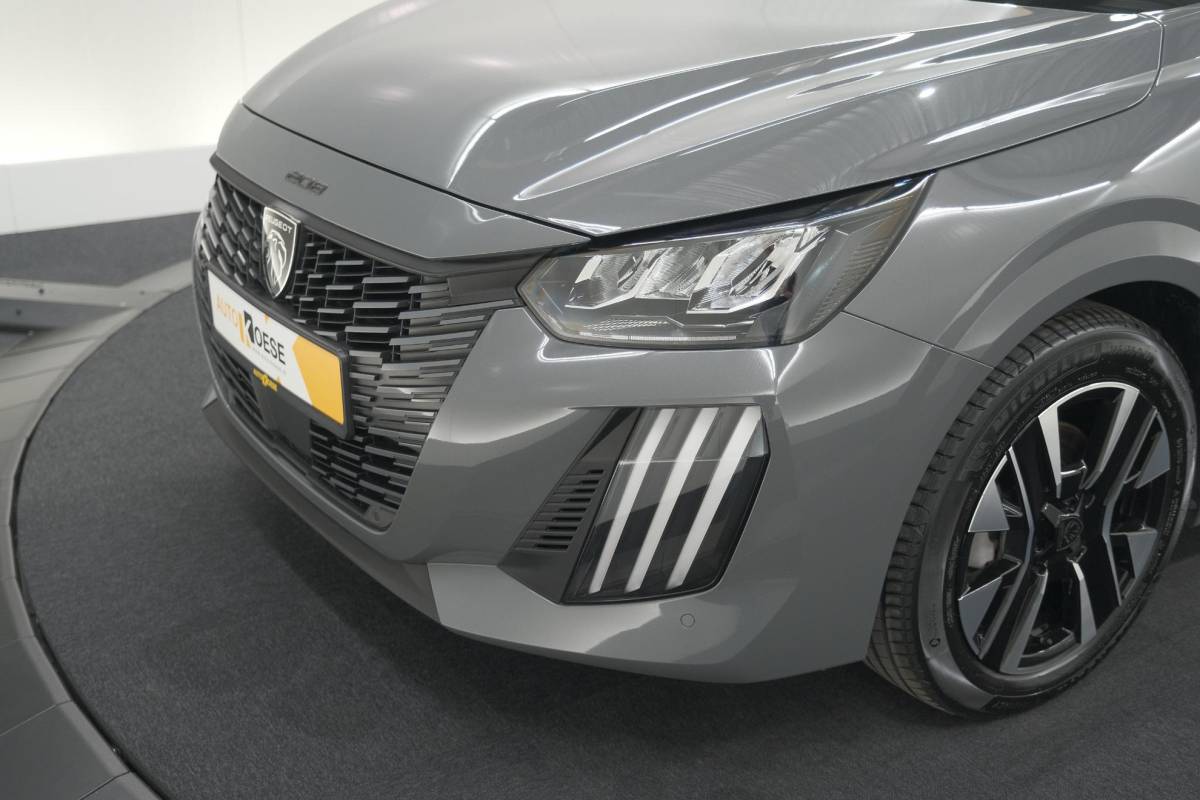 Peugeot 208 Peugeot 208 1.2 Hybrid 110 e-DCS6 Allure | Apple Carplay | Parkeersensoren Voor + Achter | Climate Control