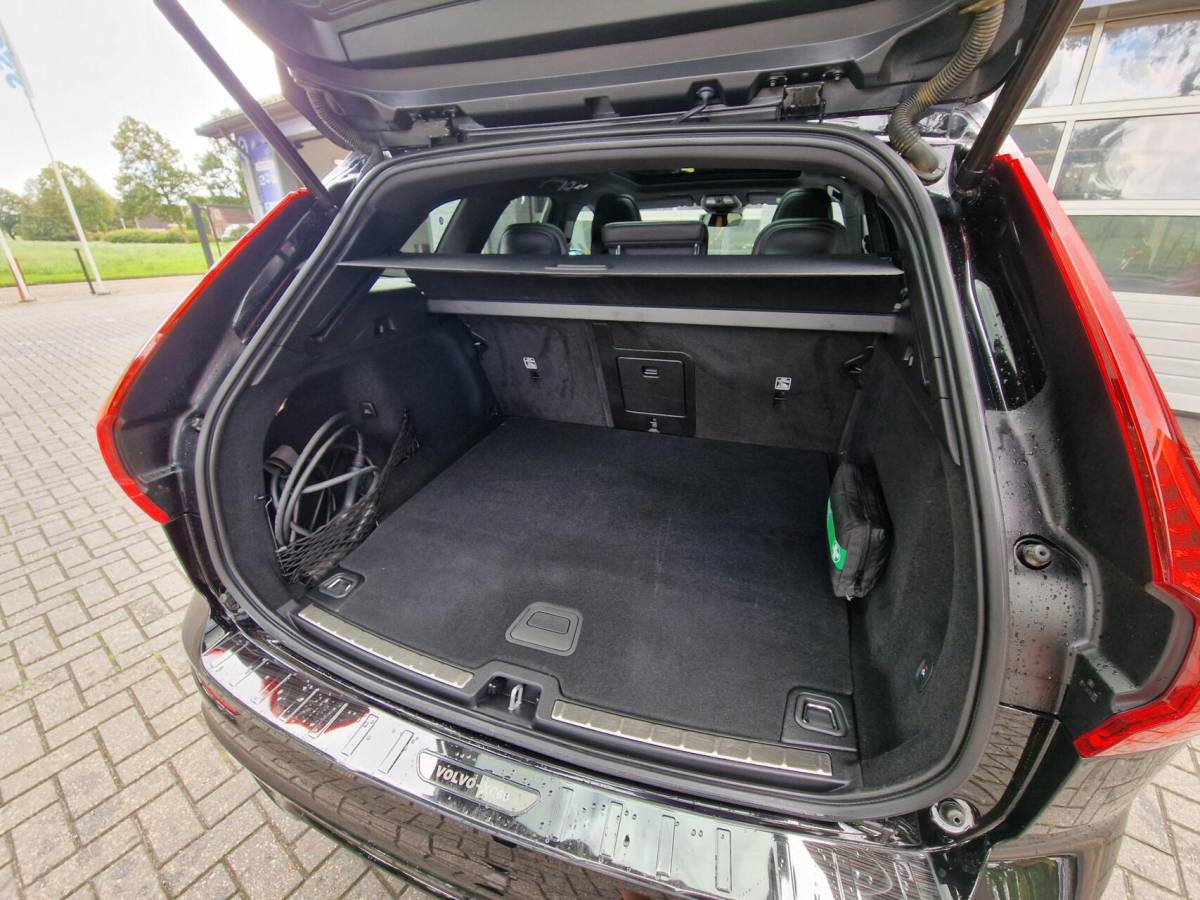 Volvo XC60 Volvo XC60 2.0 T8 Plug-in-hybrid AWD Polestar Engineered|Bowers&Wilkins|Trekhaak|Pano|456PK|22-inch|Headup|360’camera|