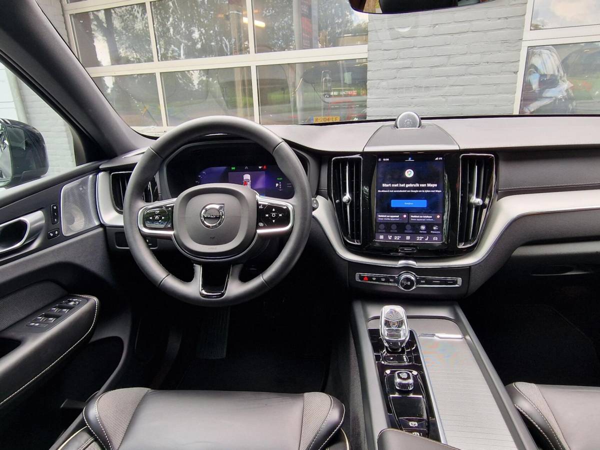 Volvo XC60 Volvo XC60 2.0 T8 Plug-in-hybrid AWD Polestar Engineered|Bowers&Wilkins|Trekhaak|Pano|456PK|22-inch|Headup|360’camera|