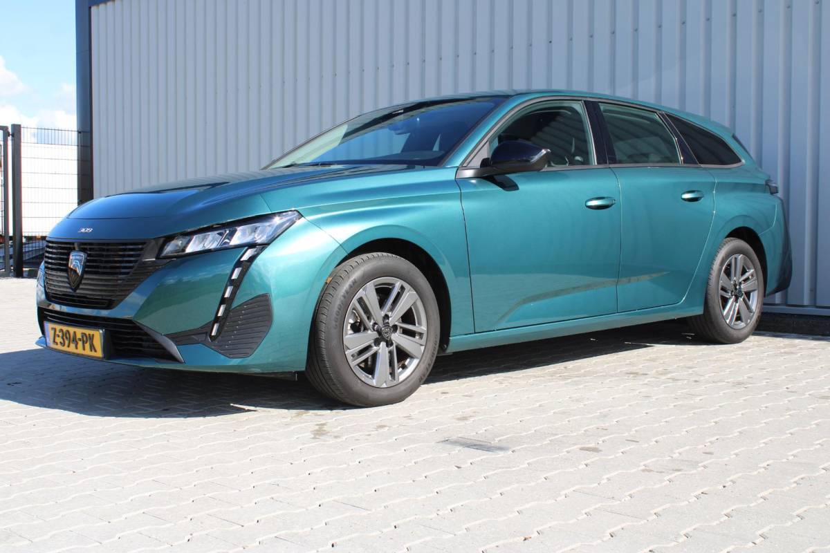 Peugeot 308 Peugeot 308 SW 1.2T 130PK | Active Pack Business | Incl. 12 maanden garantie | Adaptieve cruise control | Climate control | Stoelverwarming | DAB | Apple carplay/Android auto | 100% dealer onderhouden |
