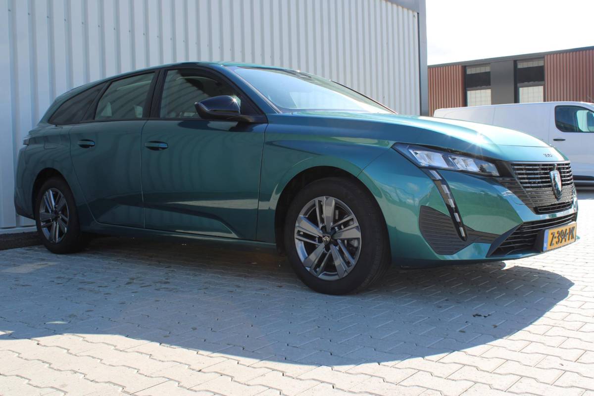 Peugeot 308 Peugeot 308 SW 1.2T 130PK | Active Pack Business | Incl. 12 maanden garantie | Adaptieve cruise control | Climate control | Stoelverwarming | DAB | Apple carplay/Android auto | 100% dealer onderhouden |